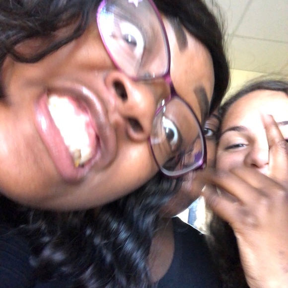 Meet your Posher, Tia - Picture 1 of 1